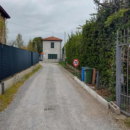 דירה La Casa Di Alyss ברגמו